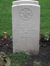 Berlin 1939-1945 War Cemetery - Olver, Harry Vernon